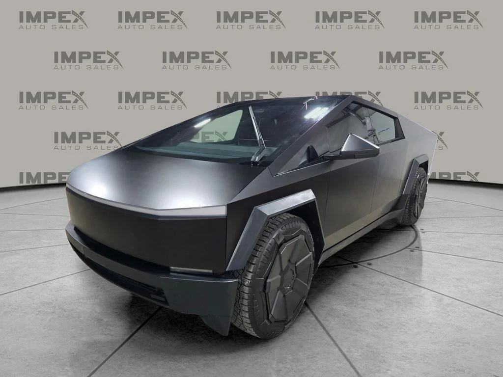 Used 2024 Silver Tesla Foundation FSD image 1
