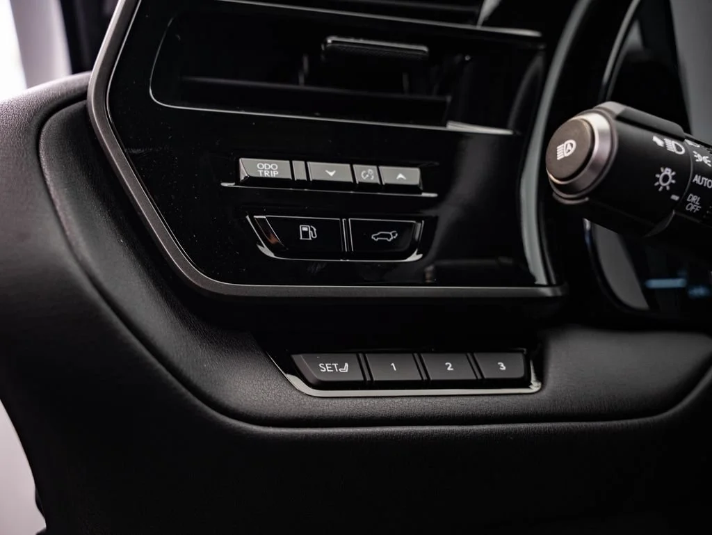 New 2026 Wind Chill Pearl Lexus PREMIUM AWD image 43