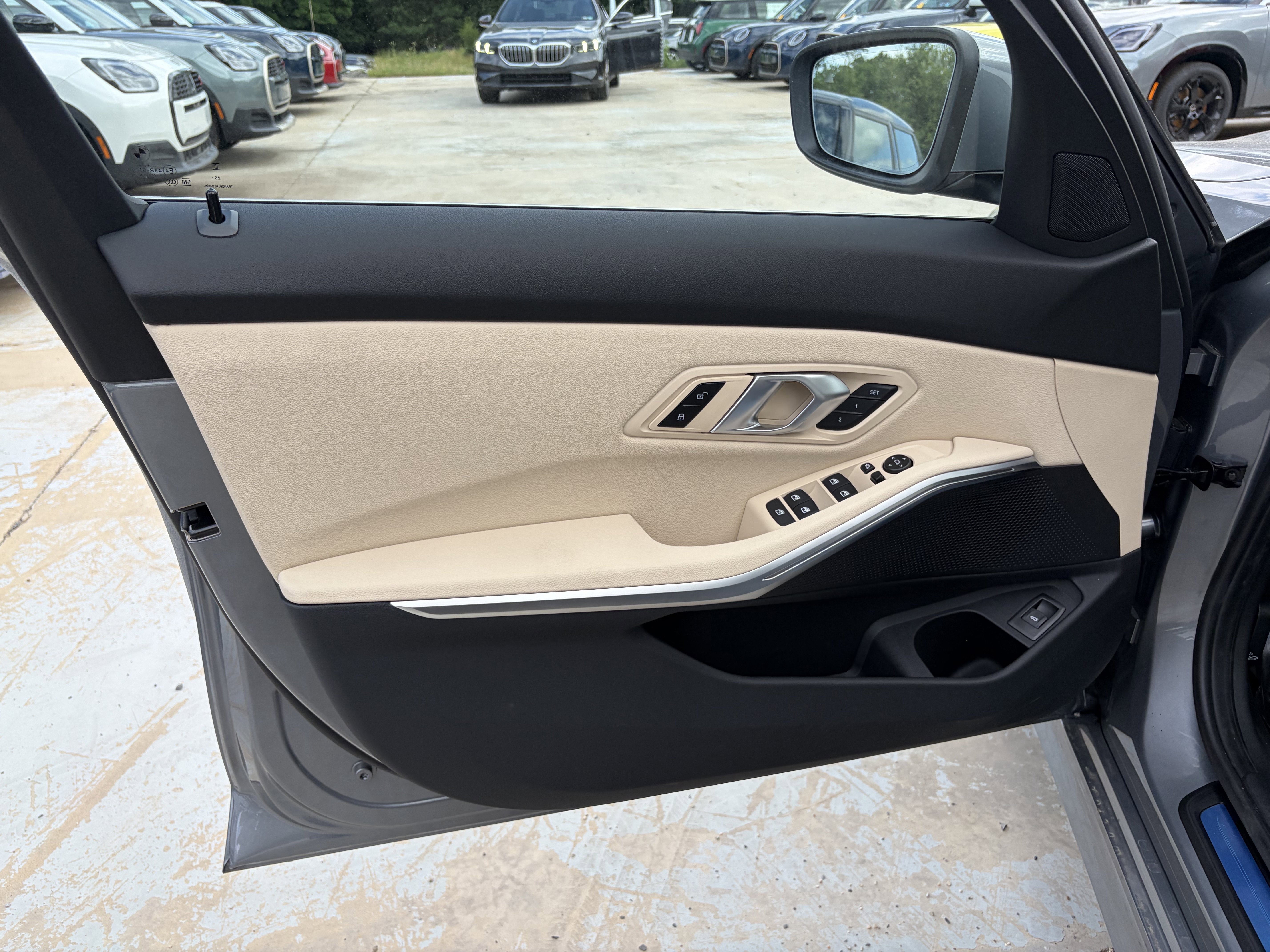 New 2026 Skyscraper Grey Metallic BMW 330i xDrive image 9