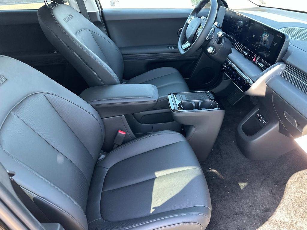 2025 Hyundai IONIQ 5 SEL - Photo 8