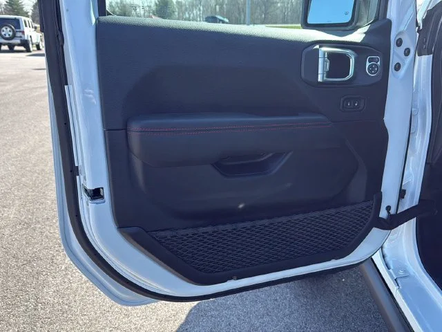 New 2026 White Jeep Rubicon X image 21