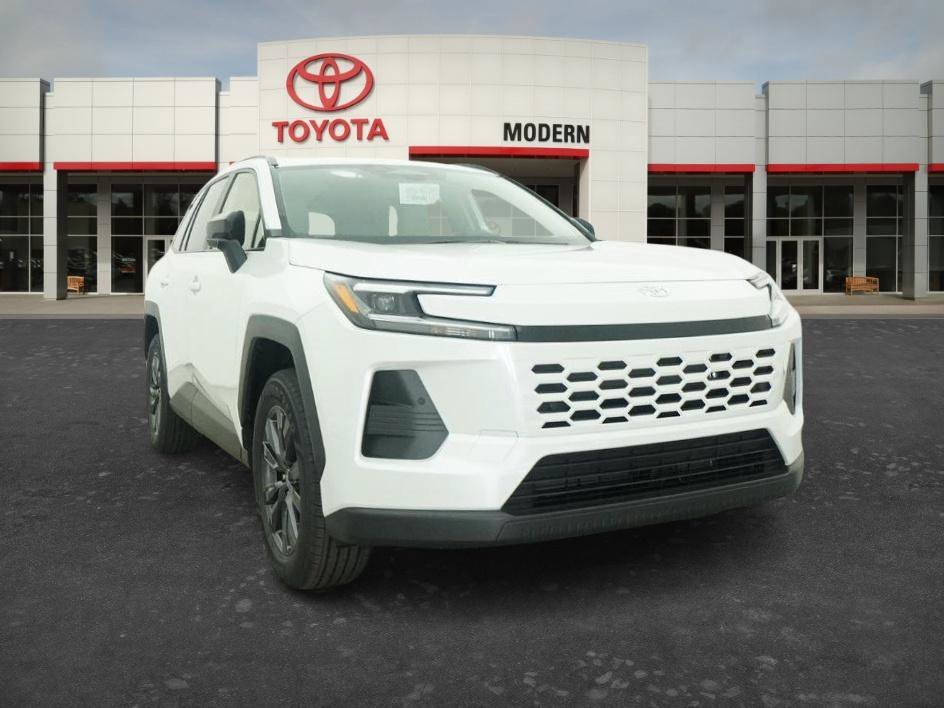 New 2026 Wind Chill Pearl Toyota XLE Premium image 8