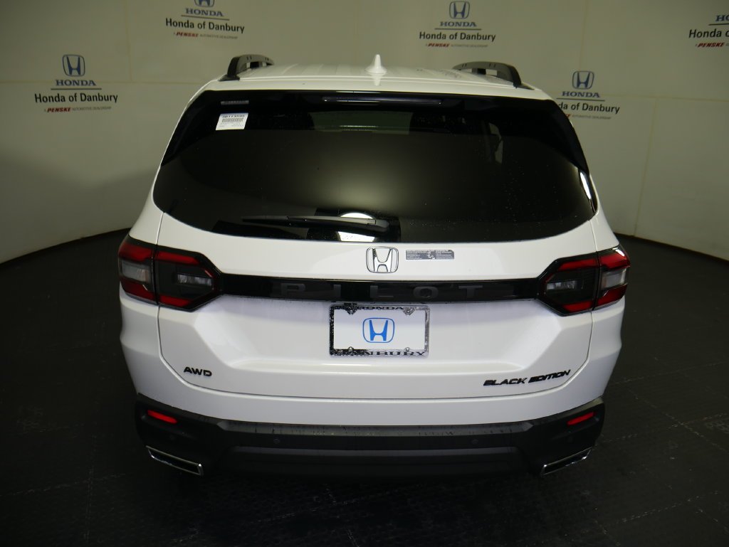 New 2026 Platinum White Pearl Honda Black Edition image 5