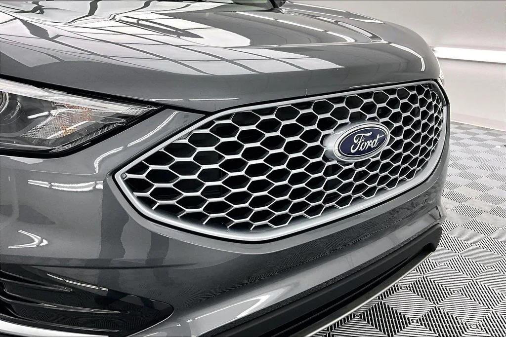 Certified Used 2024 Gray Metallic Ford SEL image 28