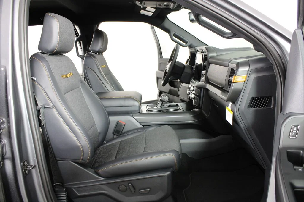 New 2026 Carbonized Gray Metallic Ford Tremor image 15