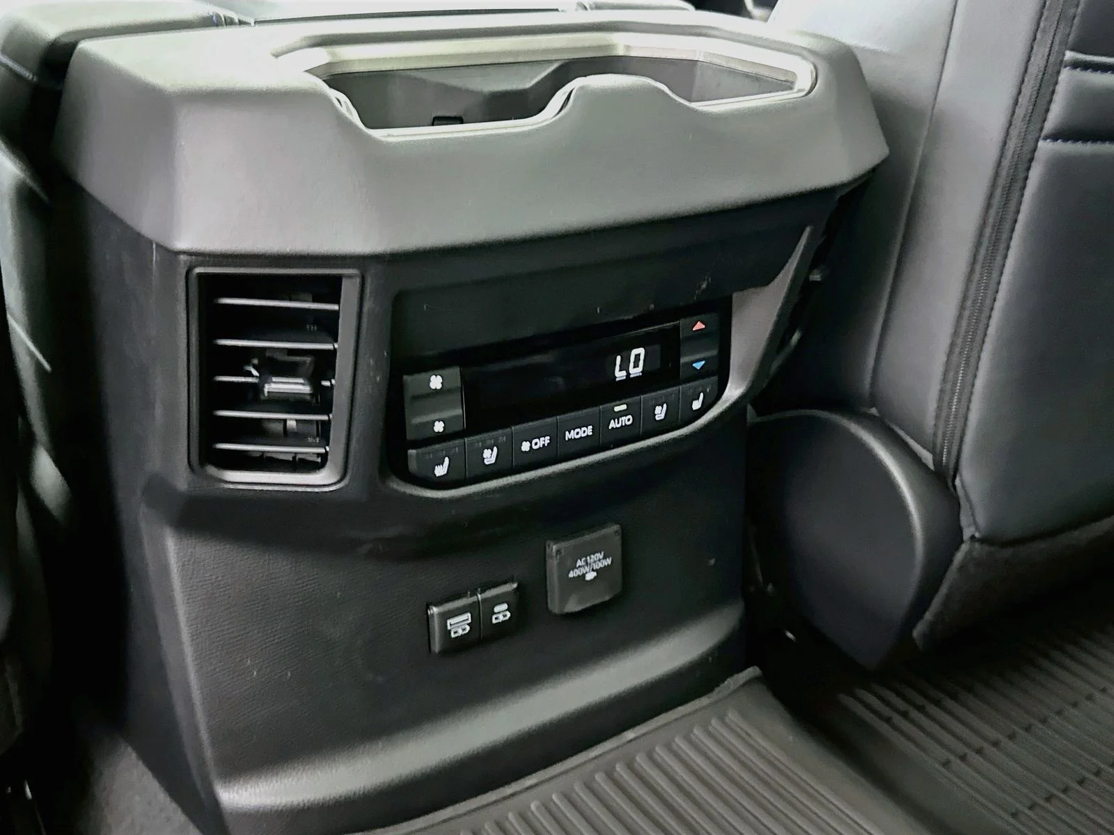 New 2026 Midnight Black Metallic Toyota  Platinum image 27