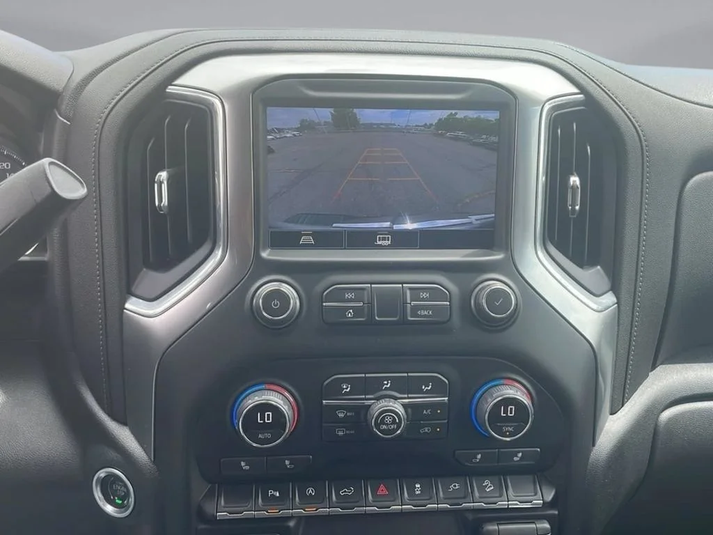 Used 2021 Iridescent Pearl Tricoat Chevrolet LT Trail Boss image 21