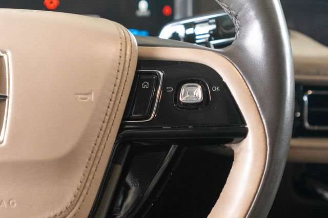 Used 2022 Blue Lincoln Grand Touring image 19