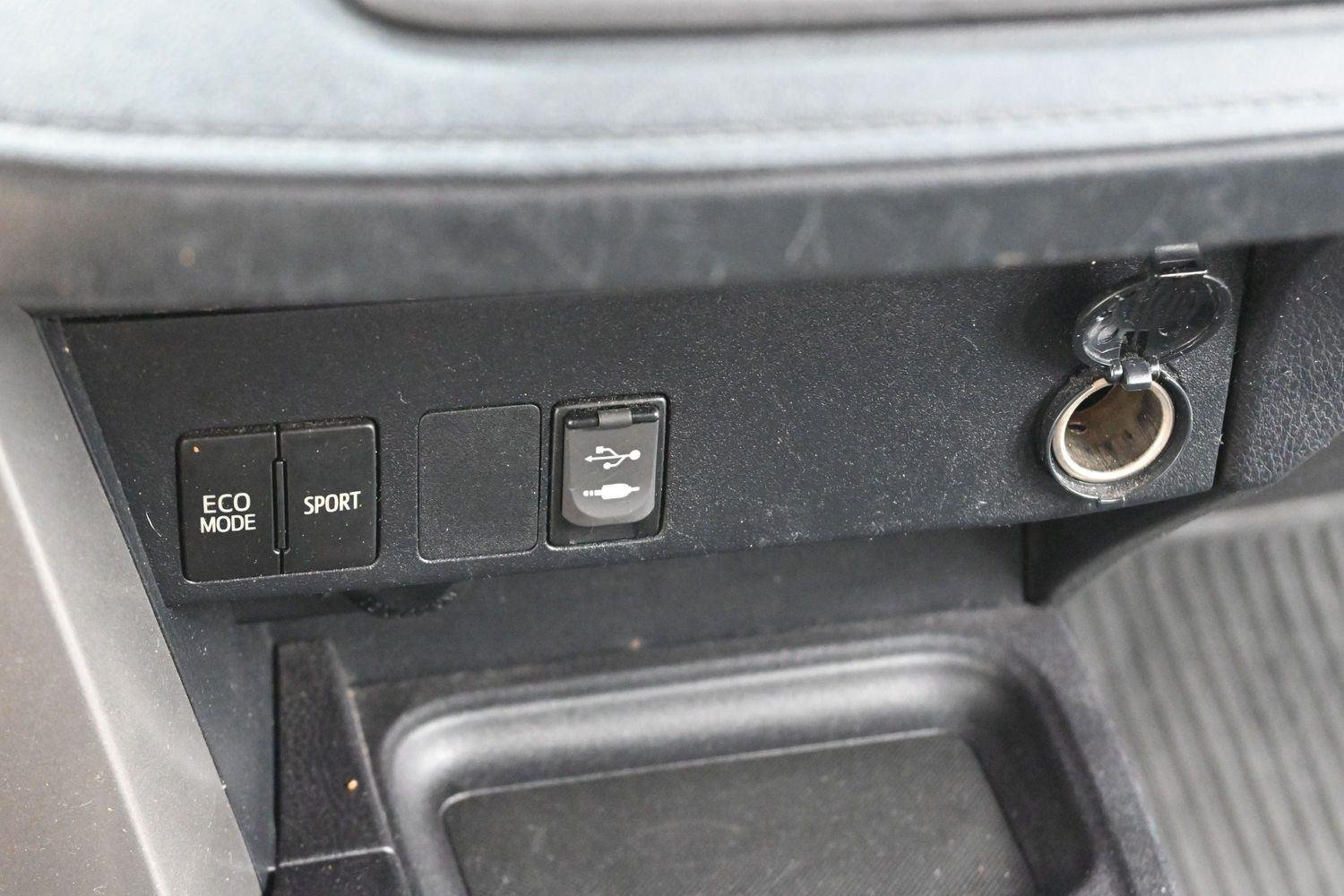Used 2018 Black Toyota LE image 23