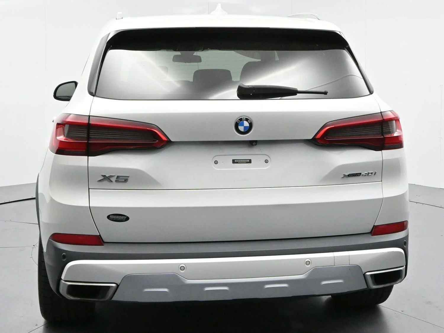 Used 2019 Mineral White Metallic BMW xDrive40i image 6