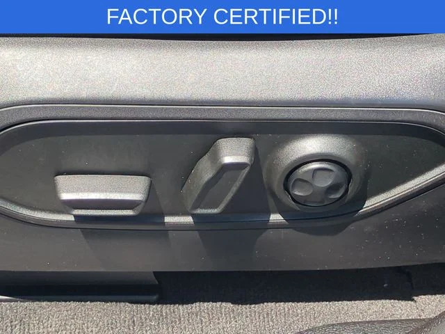 Used 2021 Black Jeep Altitude image 17