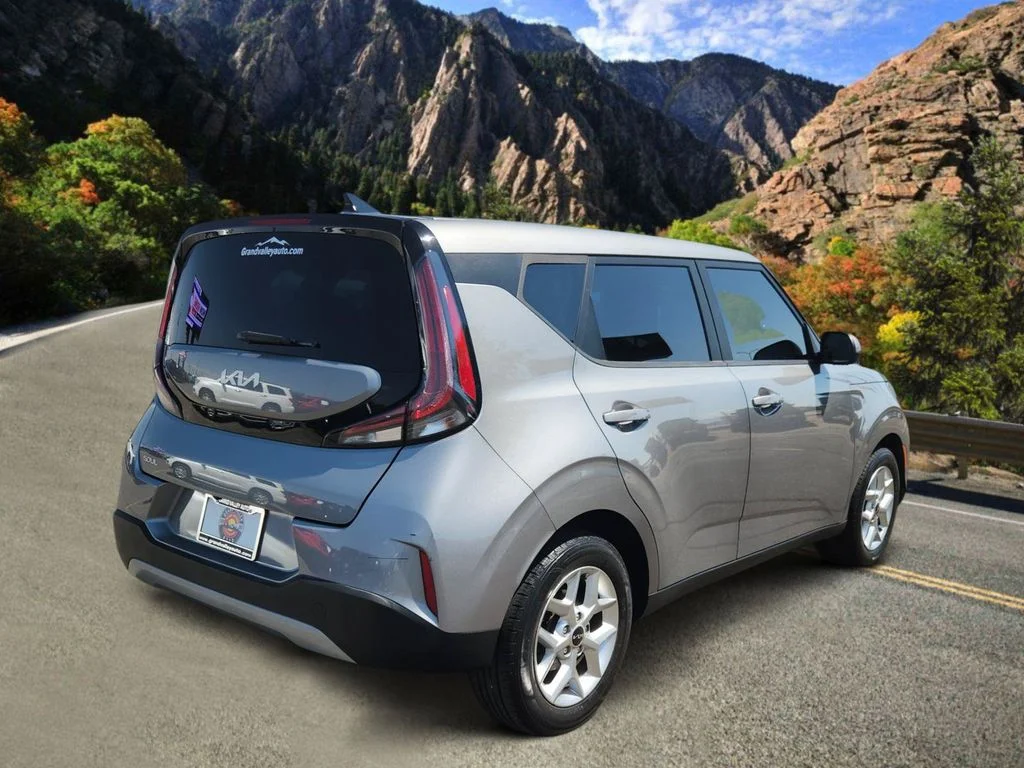 Used 2023 Gray Kia LX image 3