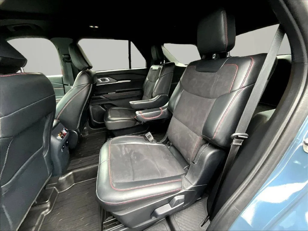 Used 2025 Vapor Blue Ford ST image 24