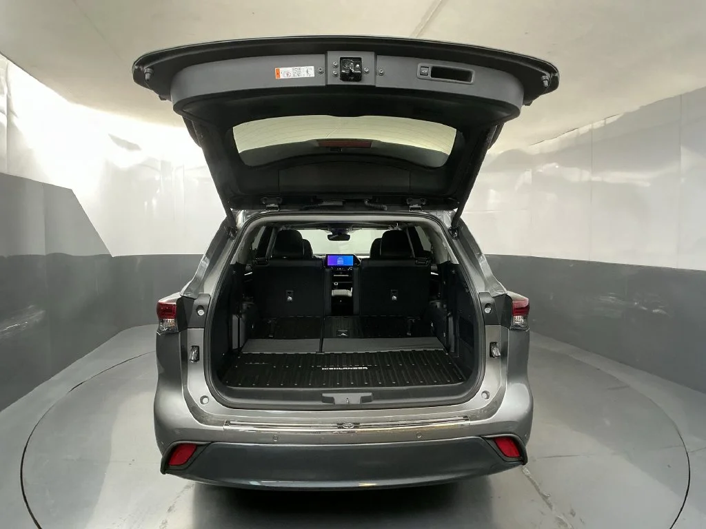 Used 2026 Heavy Metal Toyota Limited image 30