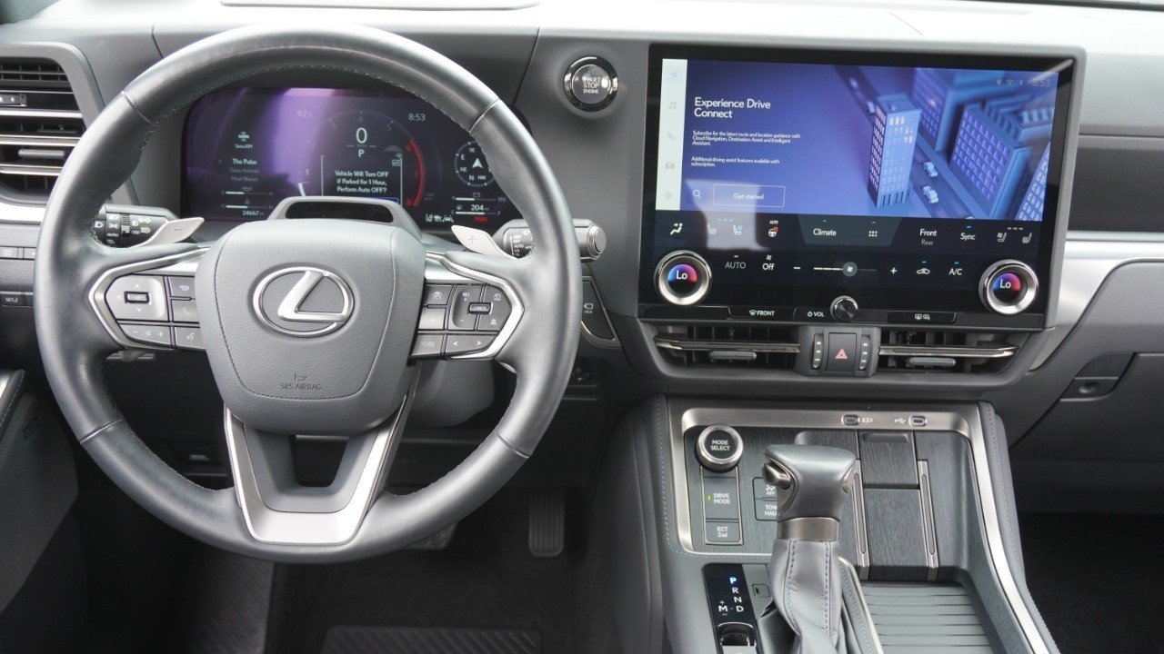Used 2024 Gray Lexus GX 550 Luxury image 30