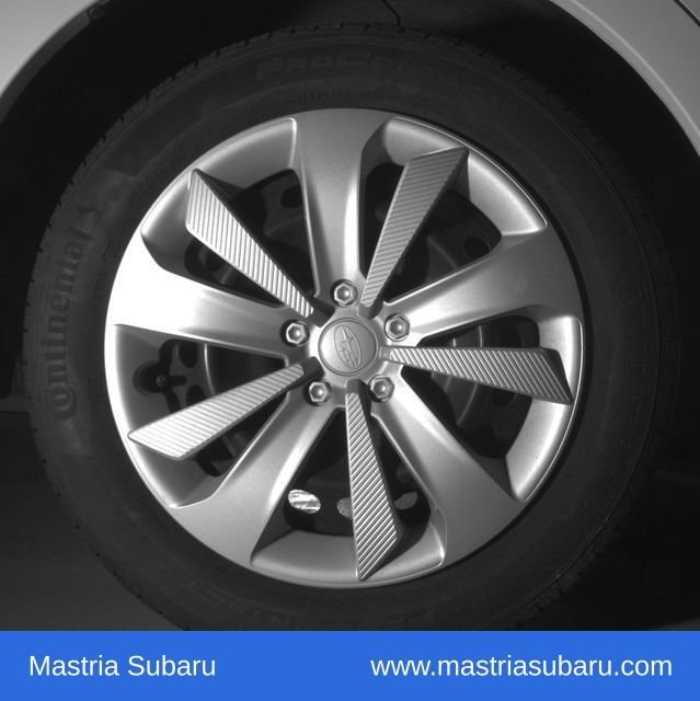 Used 2023 Crystal White Pearl Subaru Base image 33