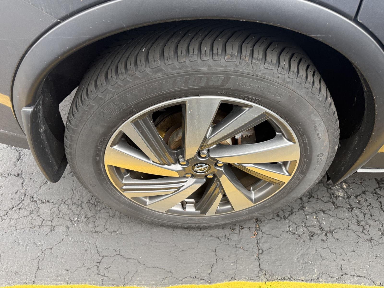 Used 2020 Gun Metallic Nissan SL image 5