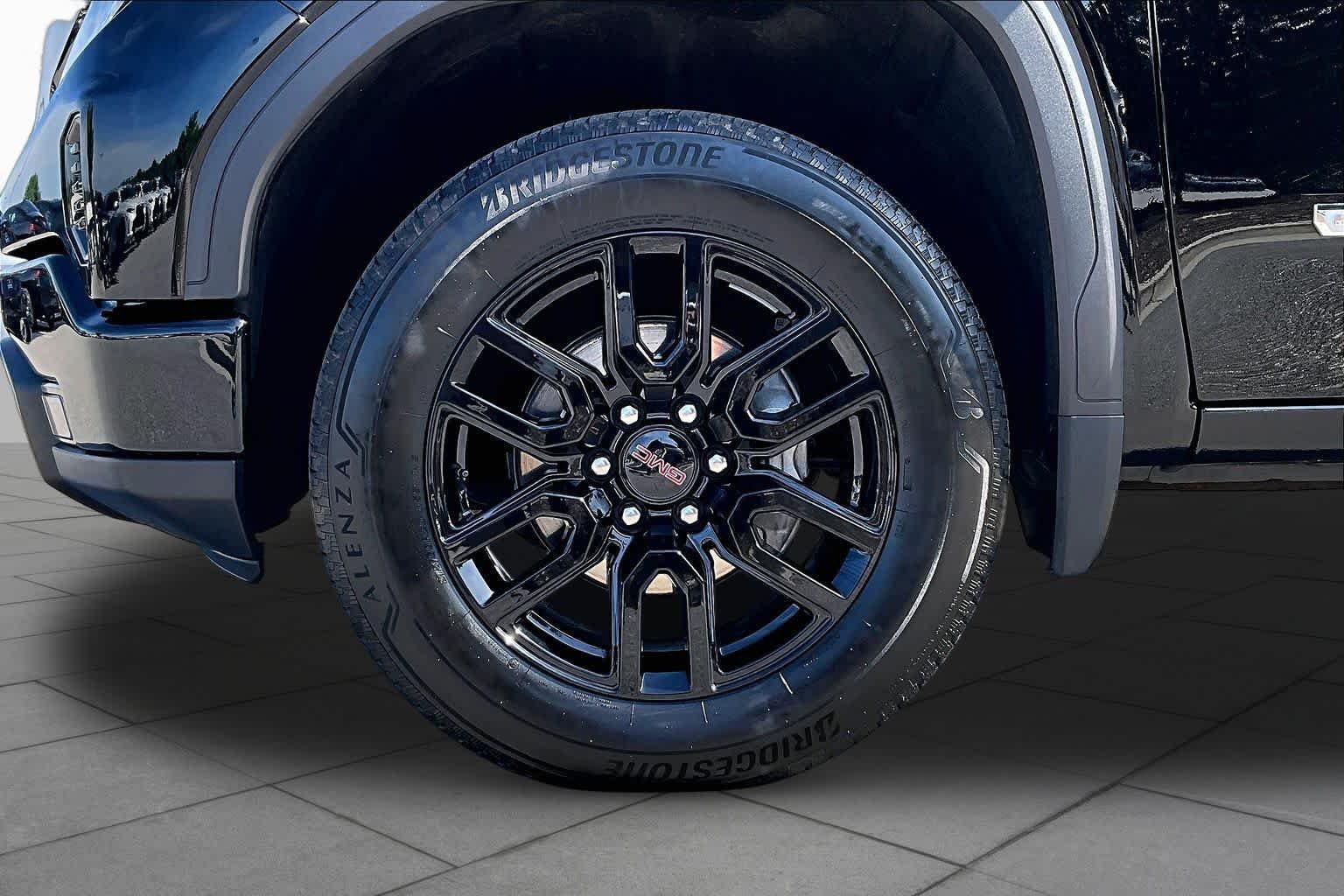 2024 GMC Sierra 1500 Elevation - Photo 10