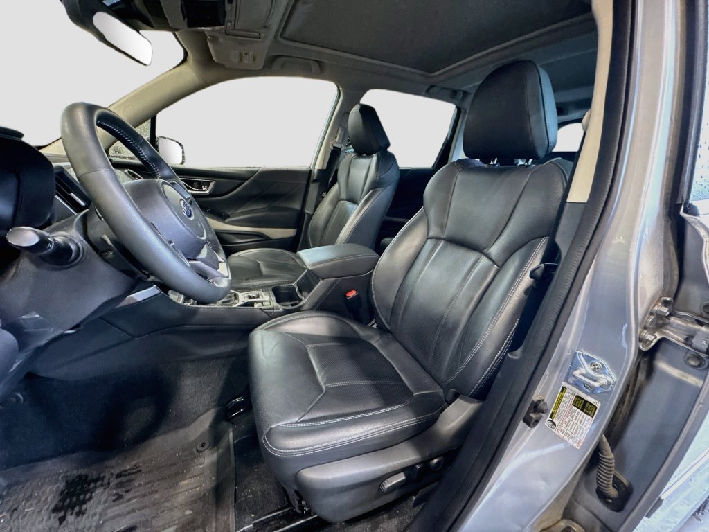 Used 2023 Silver Subaru Limited image 24