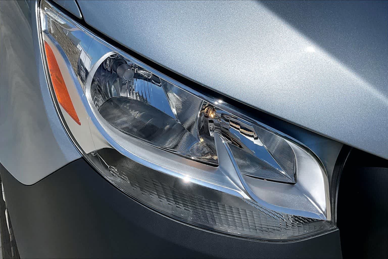 New 2025 High-tech silver metallic Mercedes-Benz  image 20