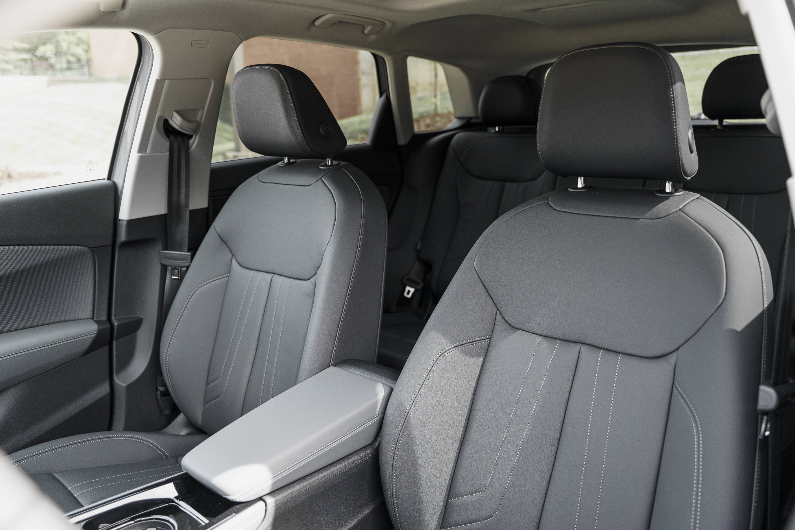 New 2026 Arrow Gray Pearl Effect Audi S line image 21