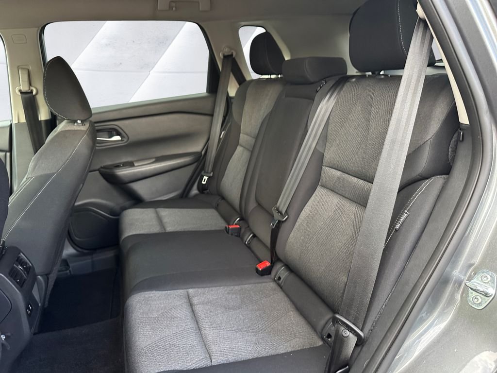 Used 2024 Gray Nissan SV image 18