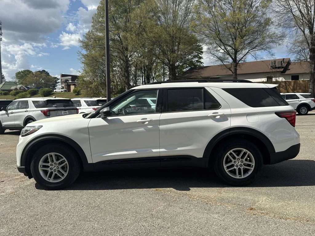 New 2026 White Ford Active image 4
