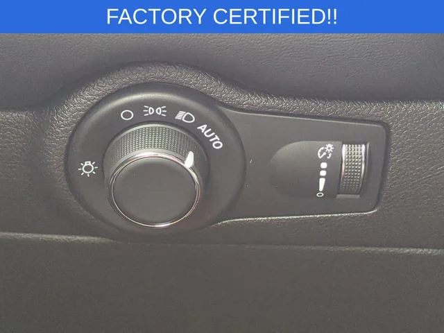 Used 2025 Red Dodge R/T image 18