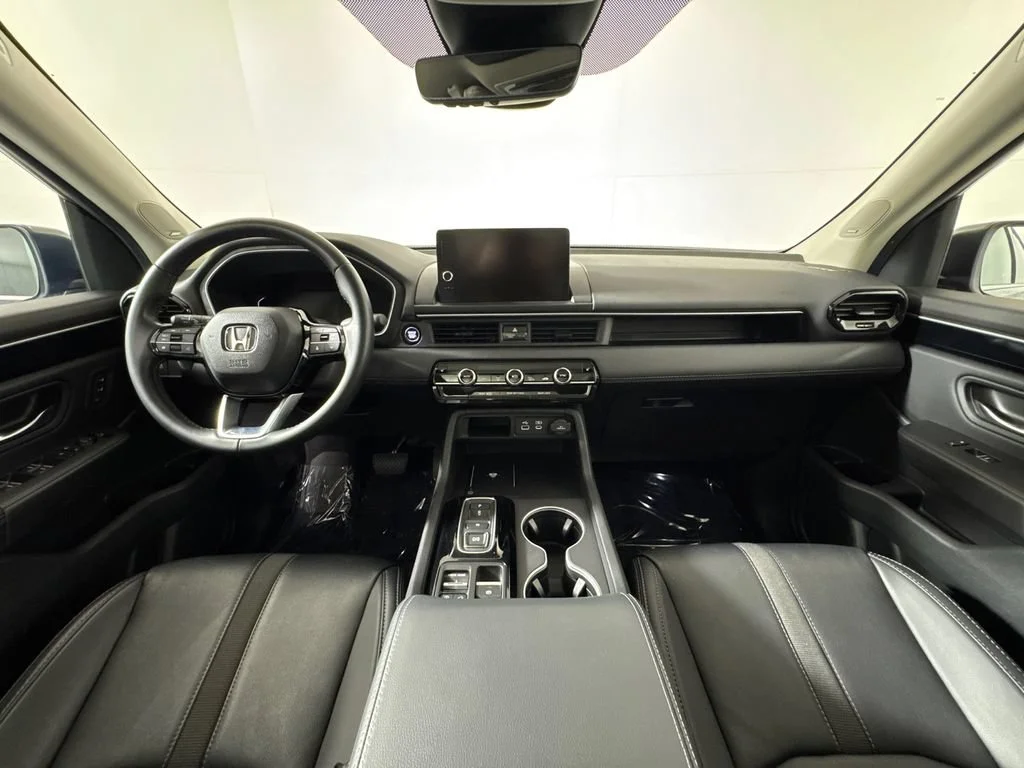Used 2025 Gray Honda Touring image 6