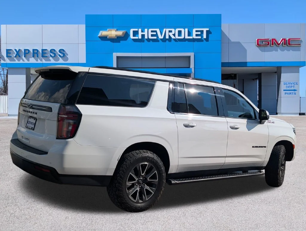 Used 2023 White Chevrolet Z71 image 3
