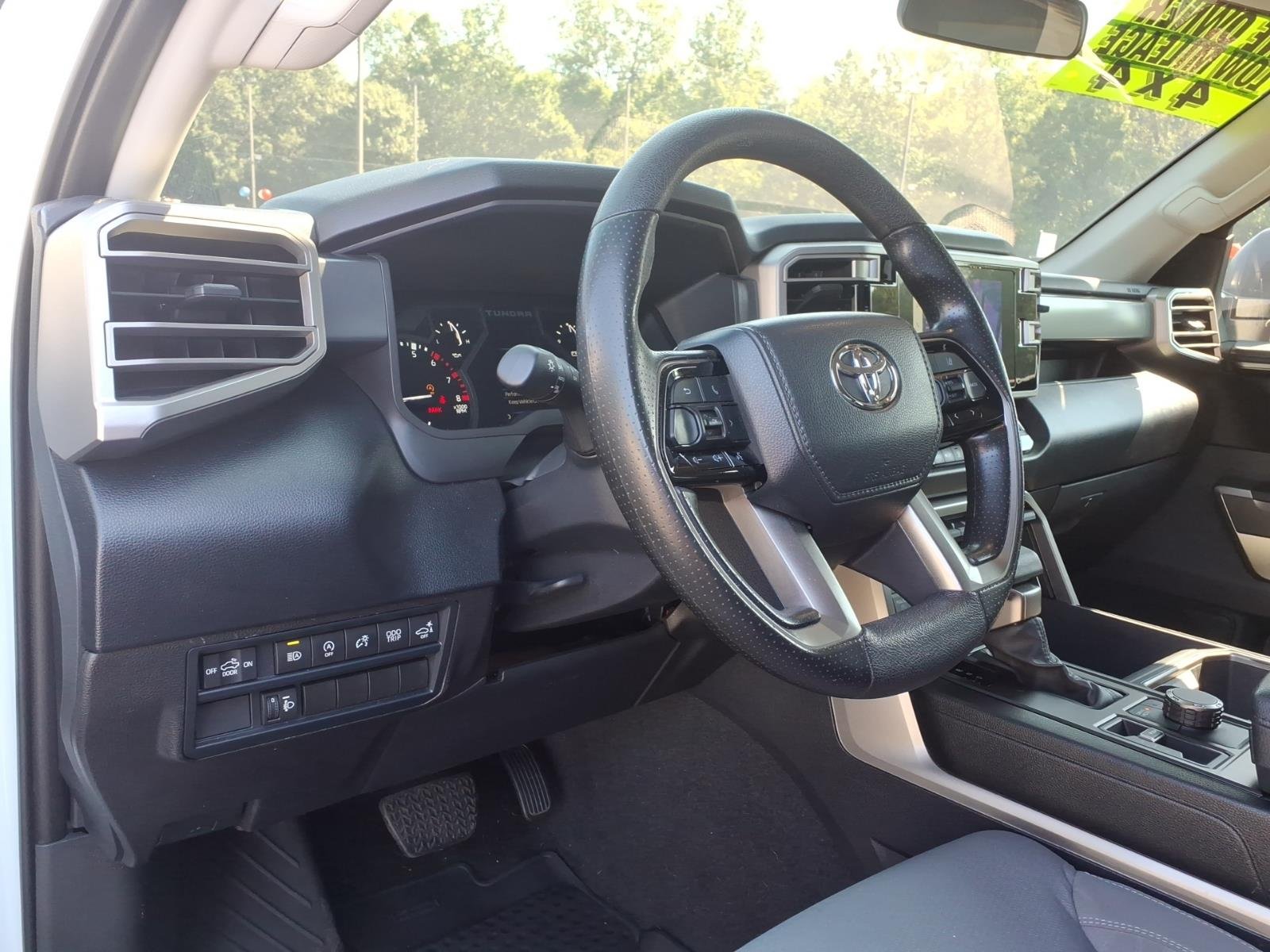 Used 2024 Ice Cap Toyota SR5 image 14