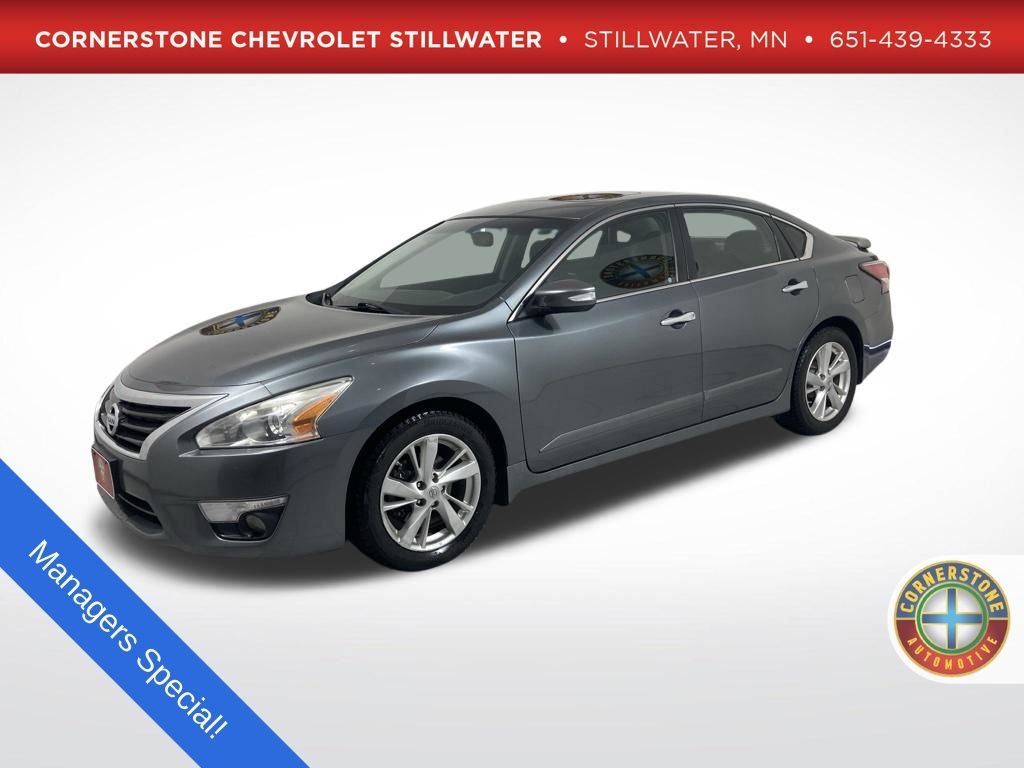 Used 2015 Silver Nissan 2.5 SL image 1