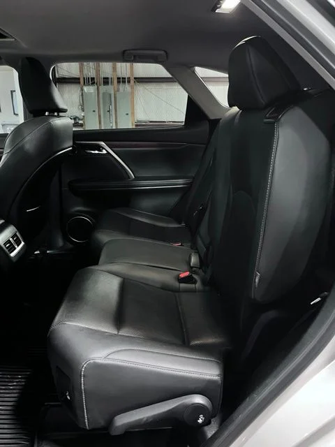 Used 2022 White Lexus 350L image 13