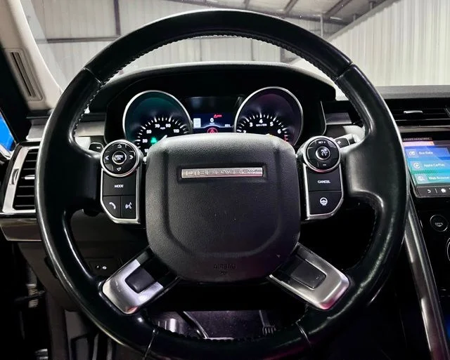 Used 2017 Black Land Rover First Edition image 20