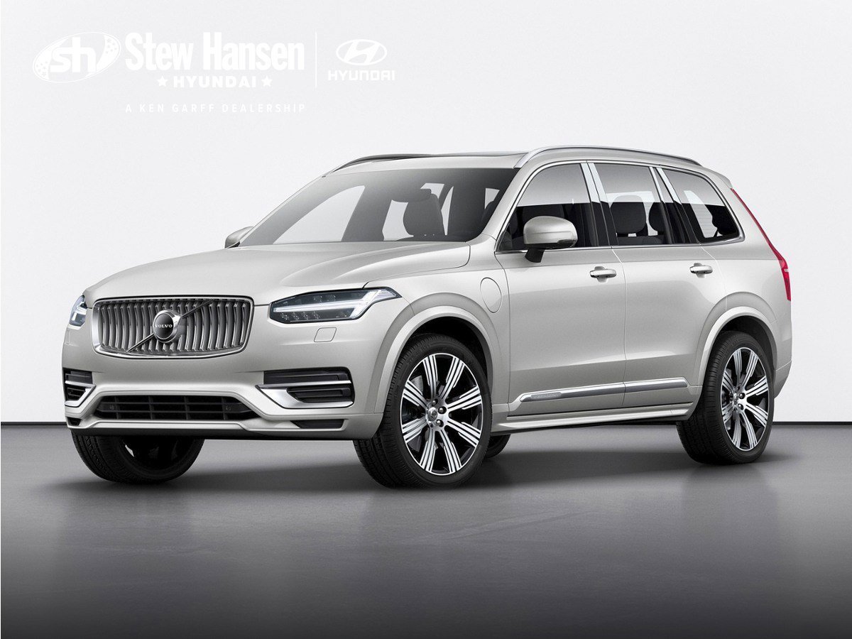 2022 Volvo XC90 T6 Momentum AWD's photo