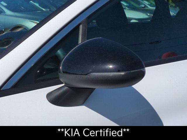 Used 2023 White Kia GT-Line image 12