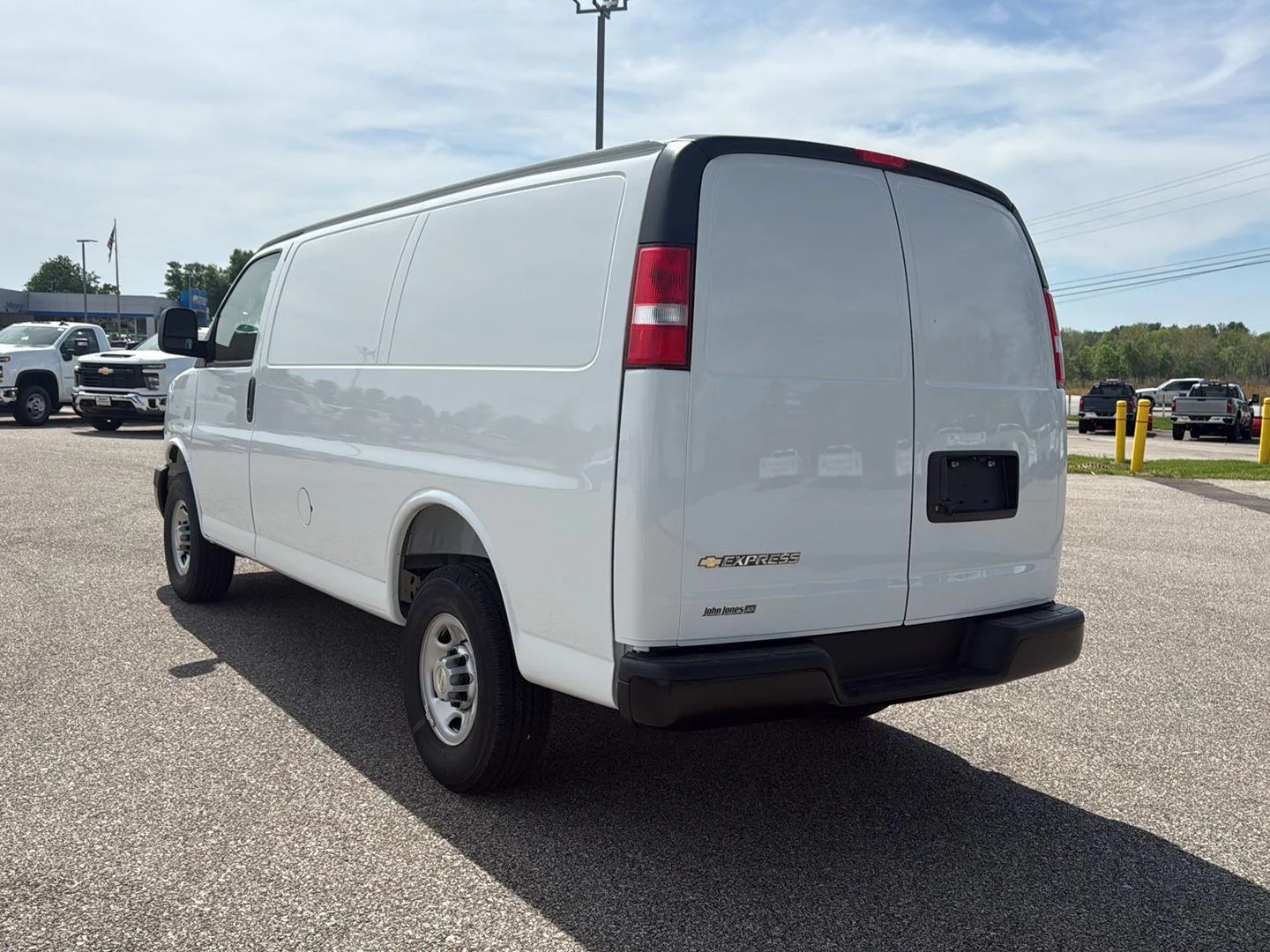 2026 Chevrolet Express Cargo Work Van - Photo 14
