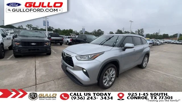 Certified Used 2022 Celestial Silver Metallic Toyota Limited image 4