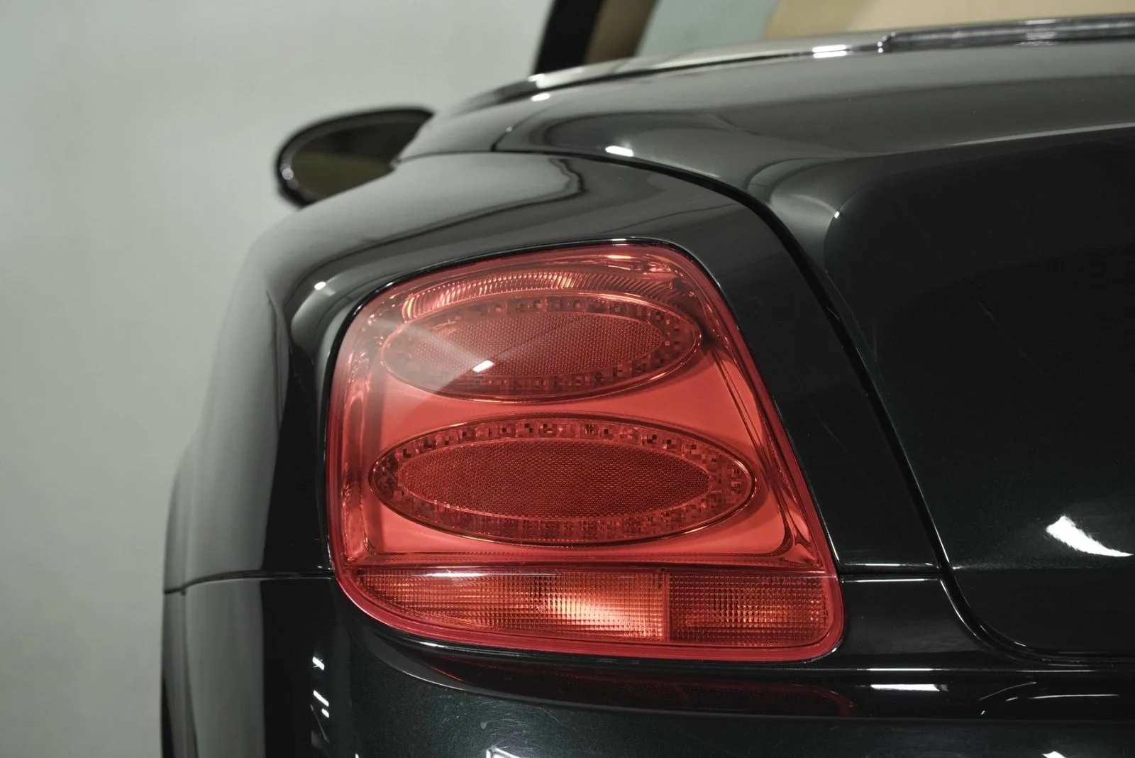 Used 2007 Green Bentley  image 13