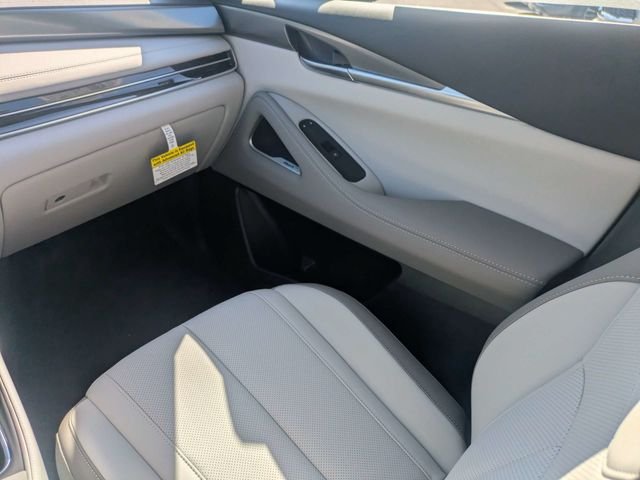 New 2027 MOONBOW BLUE INFINITI Luxe FWD image 18