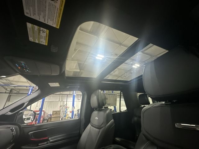 New 2027 Gray Ford Platinum image 20