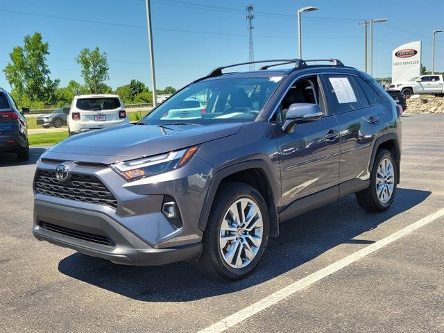Certified Used 2024 MAGNETIC GRAY MET. Toyota  image 32
