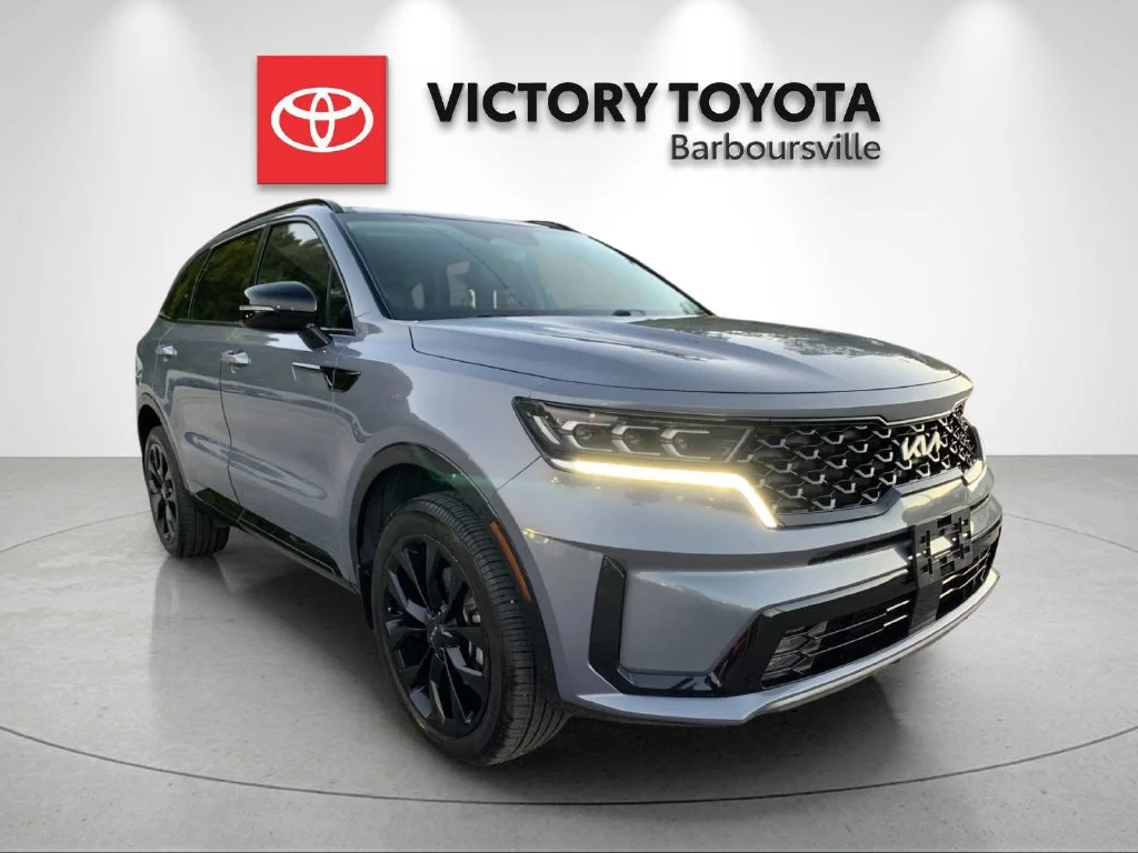 Used 2022 Silver Kia SX image 5