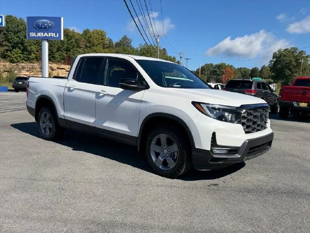 Used 2025 White Honda TrailSport image 12