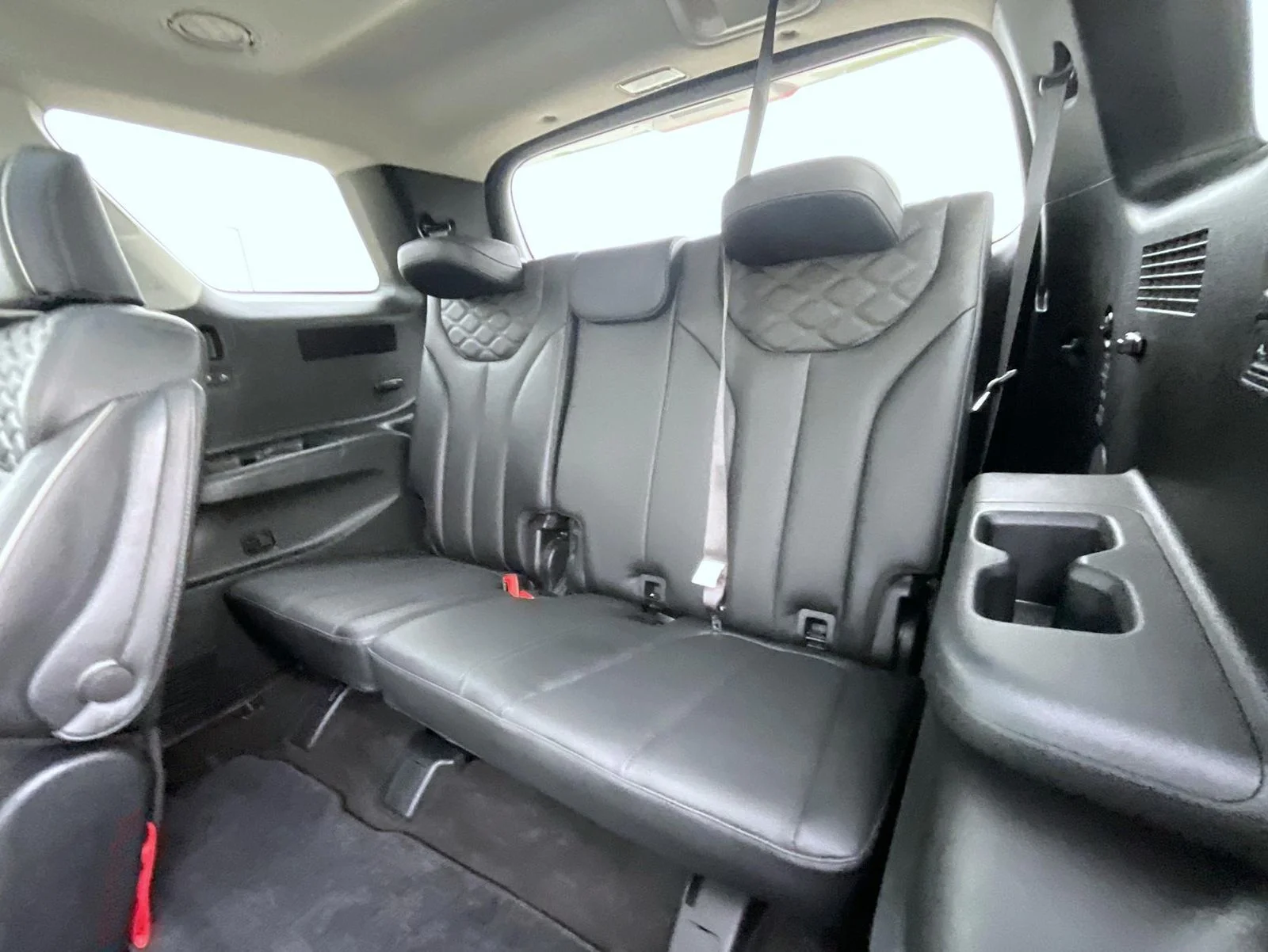 Used 2022 Green Hyundai Limited image 20