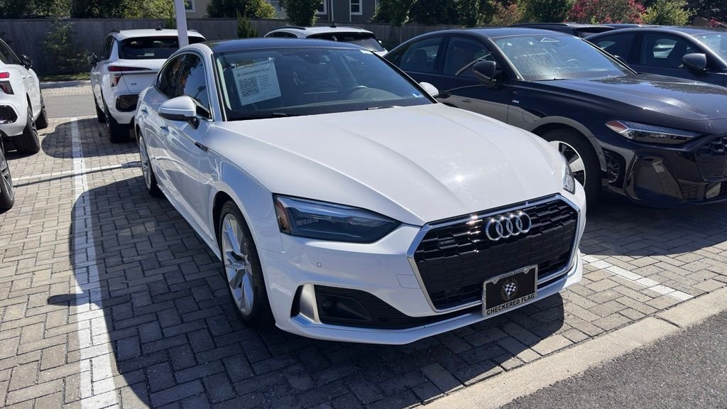 Used 2022 Ibis White Audi Premium image 1