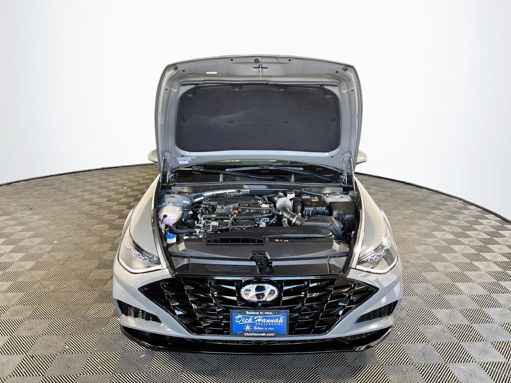 Used 2022 Gray Hyundai Limited image 23