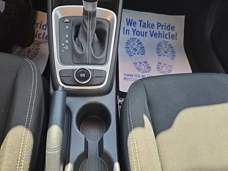 Used 2022 Silver Hyundai SEL image 18