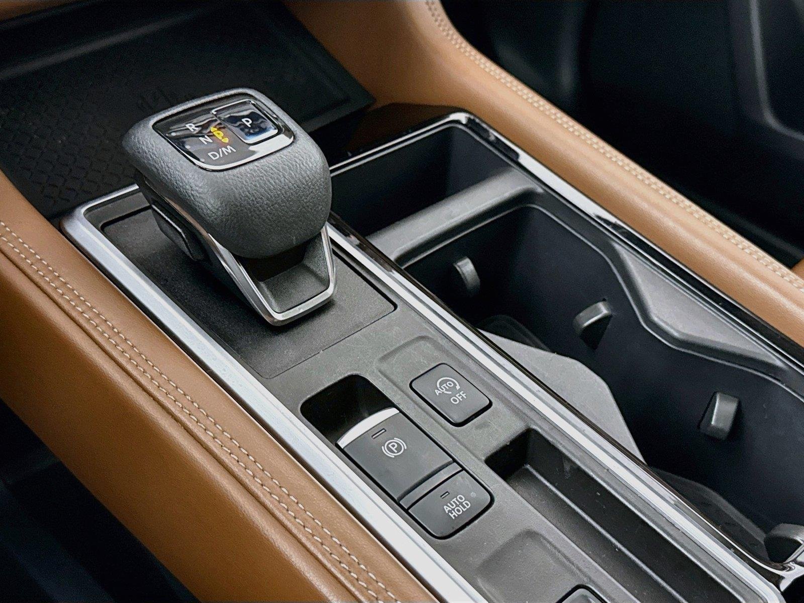 Used 2022 Gun Metallic Nissan Platinum image 28