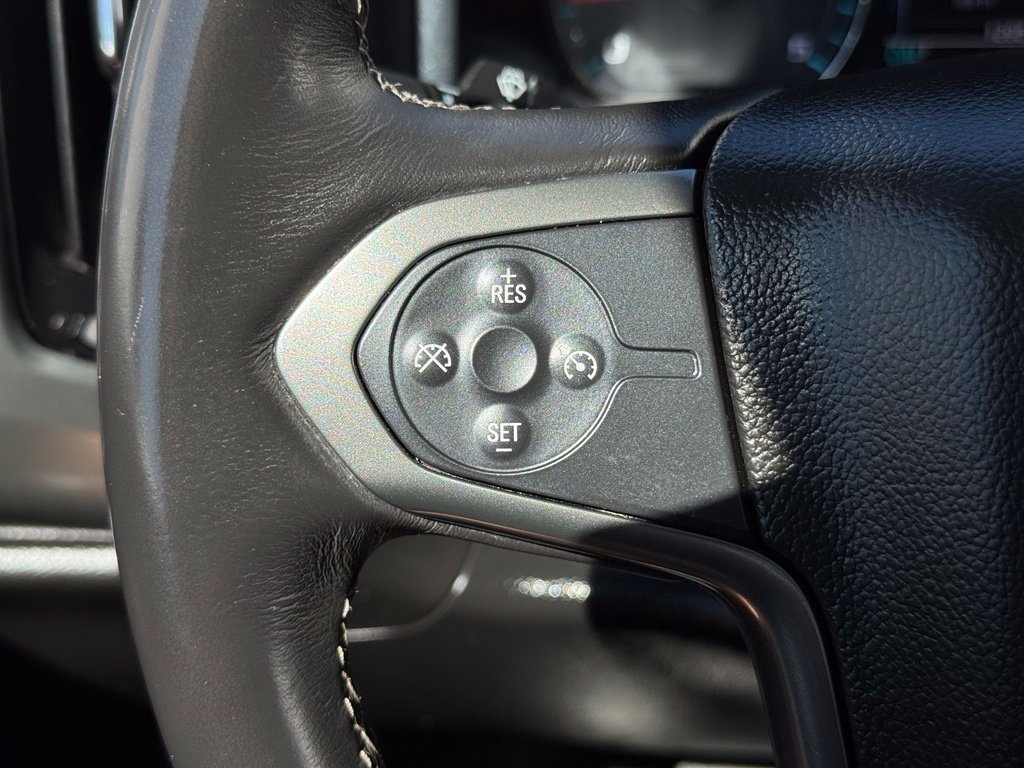 Used 2018 Gray Chevrolet LT image 33